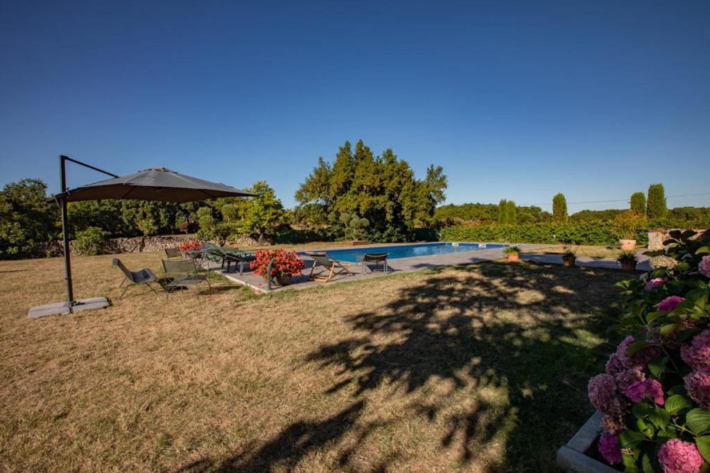Cezan Domaine De Laplan Bed & Breakfast エクステリア 写真